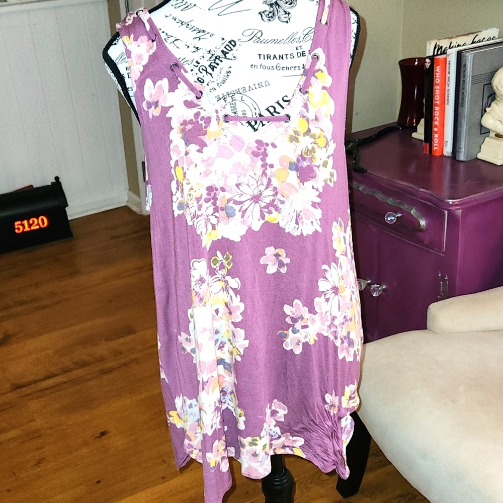 3/$20  MAURICE'S Sleeveless Floral Tunic Top Size 0 Plus Size